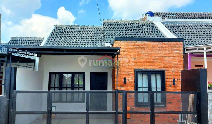 Rumah modern murah dan nyaman akses masuk 2 mobil lokasi di bandung 2