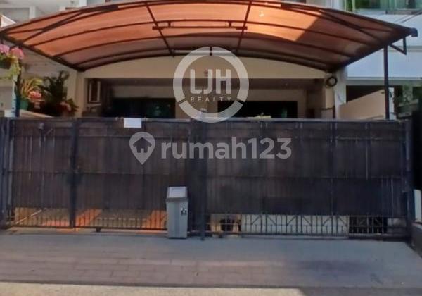 Rumah Strategis di Pelepah Elok Kelapa Gading Jakarta Utara Rumah Strategis di Pelepah Elok Kelapa Gading Jakarta Utara