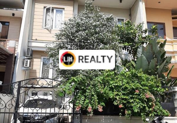 RUMAH DI MITRA GADING VILLA KELAPA GADING JAKARTA UTARA
