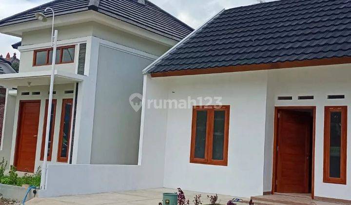 Jual Rumah Baru Desain Modern Dekat Dengan Jalan Raya  1