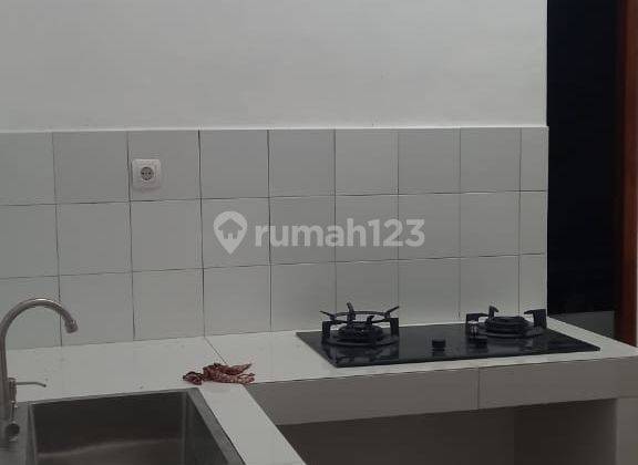 Jual Rumah Baru Desain Modern Dekat Dengan Jalan Raya  2