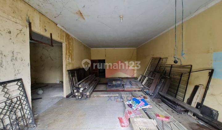 Ruko 2 Lantai di Jalan Husein Hamzah Pal 5, Pontianak Barat 6