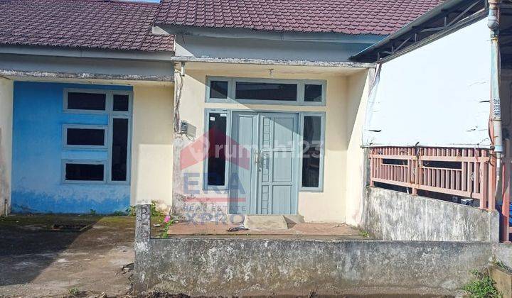 Rumah Sewa Bagus di Jalan 28 Oktober, Komplek Pelangi 28, Pontianak 1