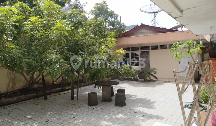 Rumah 2 Lantai Fully Furnished Dijual di Jalan Apel, Gang Cengkeh, Pontianak Barat 3