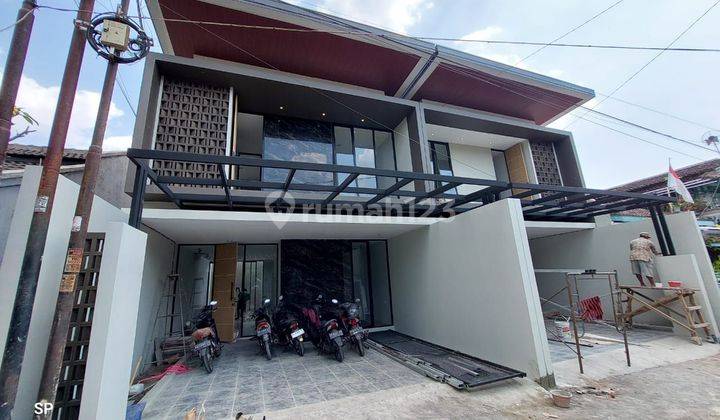 Dijual Rumah Siap Huni Murah dekat kampus UGM 2 Lantai 2