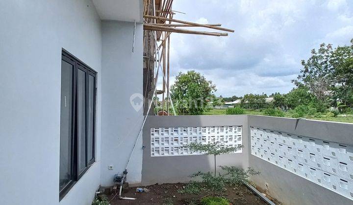 Dijual Rumah dua Lantai Murah dekat Kecamatan Banguntapan  2