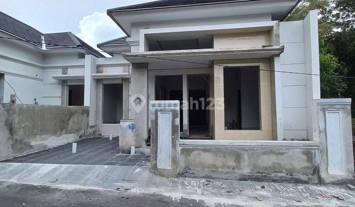 Dijual Rumah Murah Proses Finishing Sampai Siap Huni Dekat Kampus Uii Jakal  1