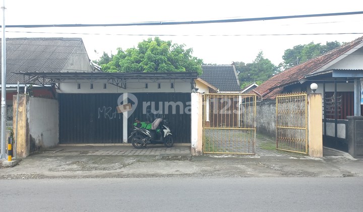 Dijual Rumah Murah Halaman Luas Dekat Kidfun Jln.wonosari Mangku Jalan Utama