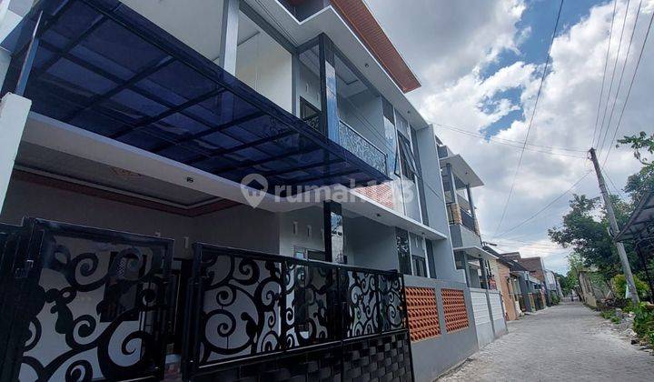 Dijual Rumah Murah Siap Huni Dekat Stadion Maguwoharjo Dua Lantai 2