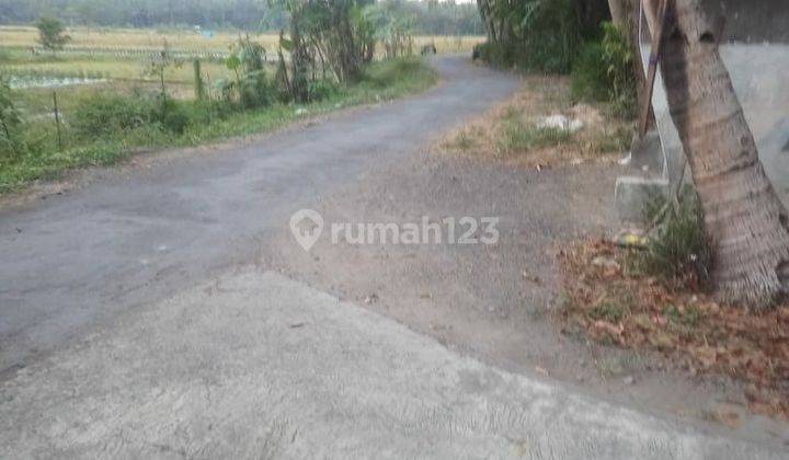 Tanah Pekarangan depan bandara YIA 1