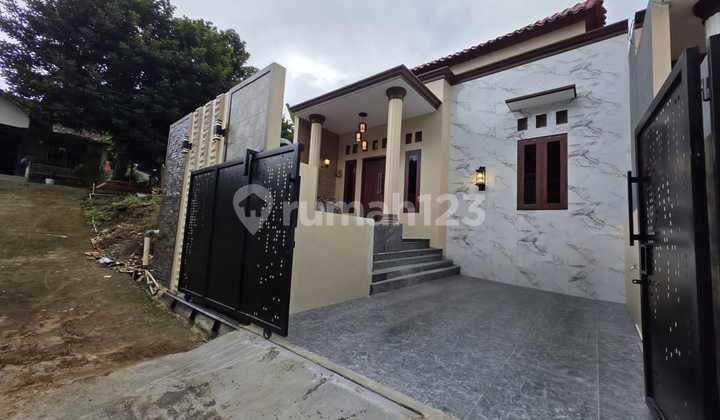 Dijual Rumah Baru Lokasi Premium Dekat Kampus Unnes Semarang 2