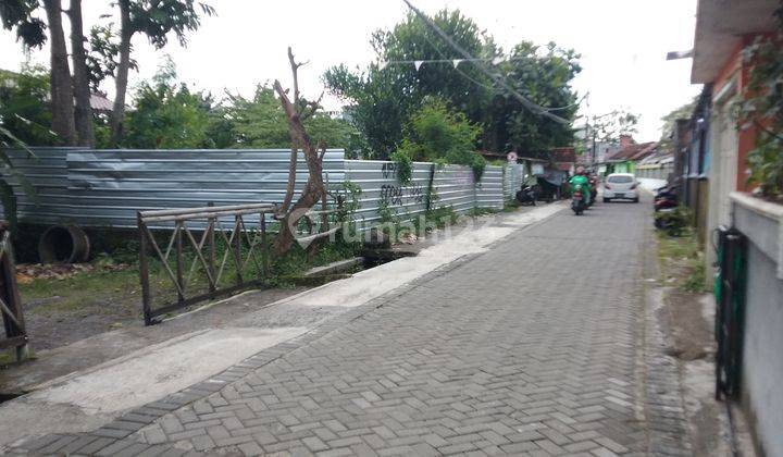 Tanah strategis, ramai, murah, di Kledokan cocok utk hunian, kuliner, rumah kost dekat dengan kampus ATMAJAYA, YKPN, UPN VETERAN, AMBARUKMO PLAZA, dan pusat bisnis  3