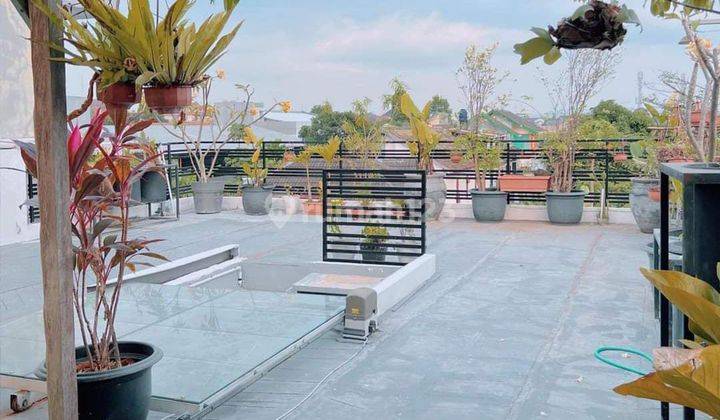 Rumah mewah kolam renang turun harga di seturan yogyakarta 6