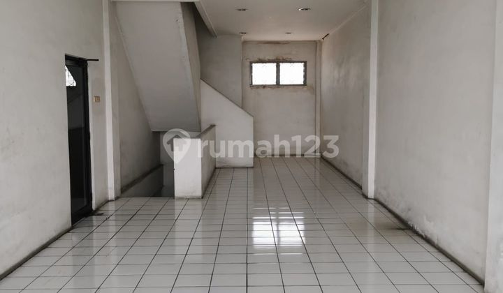 Tandem Shop House for Rent in Ciledug