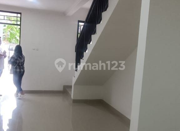 Jual Rumah Baru Renov Taman Palem lestari  1