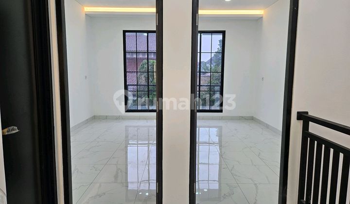 **New House for Sale in Kav DKI, Meruya** 2