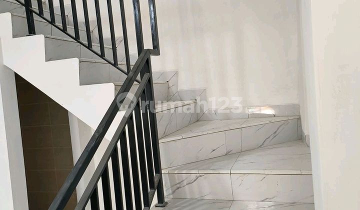 Jual Rumah Baru Taman Palem Lestari Jak Bar 2