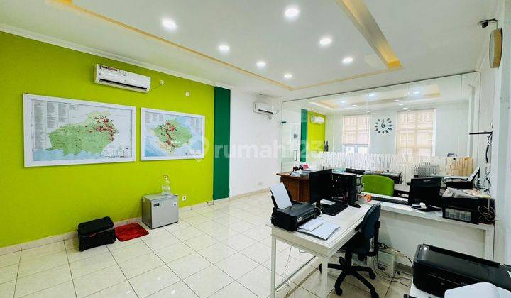 Rumah Kantor 4,5 Lantai, Lokasi Strategis  2