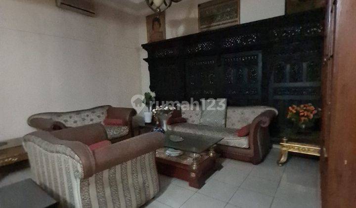 Di Jual Rumah Minimalis Mewah Ala Jaman Dulu Daerah Menteng  2