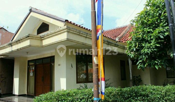 Dijual Rumah Bagus, Letak Strategis di Menteng