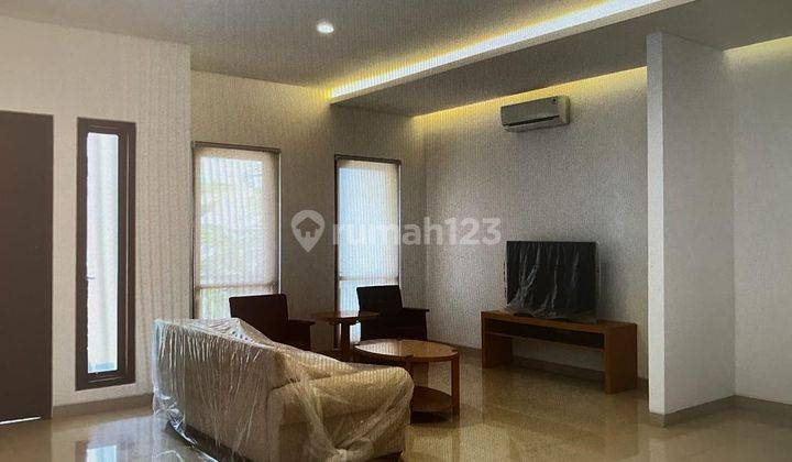 Disewakan Rumah Baru Renovasi Dan Lokasi Strategis di Menteng 2