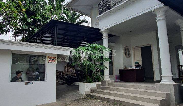 Ual Cepat Rumah Bagus Dan Mewah di Menteng  1