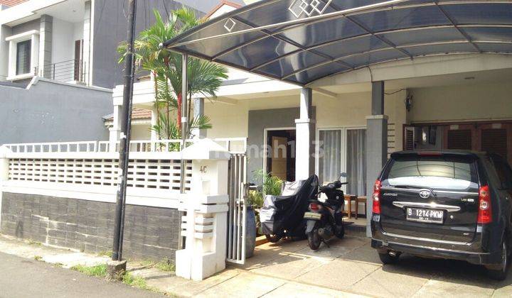 Dijual Rumah Klasik Minimalis di Menteng 2