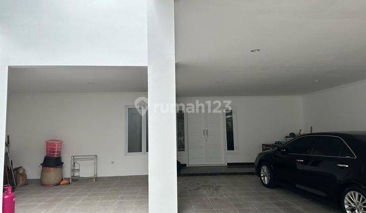 Rumah Brand New, Lokasi Strategis di Tebet 2