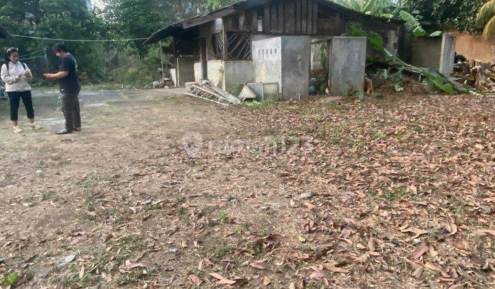 Rumah Tua Hitung Tanah Dibawah Njop, Jalan Utama  1