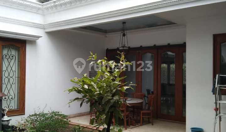 Dijual Rumah Cantik Siap Huni Lokasi Tenang Menteng