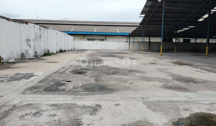 Gudang Area Narogong, Bekasi. Akses Yang Ke Daerah Industri 3