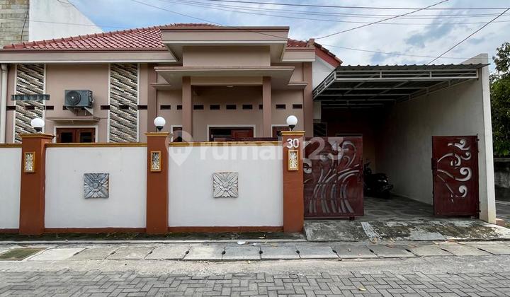 Dijual Murah Bu Rumah Modern Minimalis Tanah Luas di Tengah di Kota Yogyakarta Dijual Murah Bu Rumah Modern Minimalis Tanah Luas di Tengah di Kota Yogyakarta