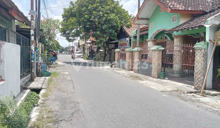 For Sale Cheap House on East Road Near JEC in Yogyakarta