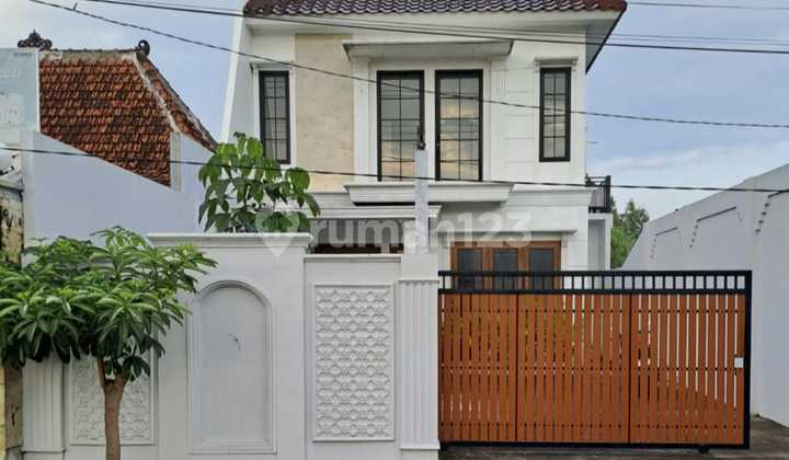 Minimalist House with Rice Field View, Spacious Land, Roadside in Sewon Near Campus Contents in Yogyakarta Minimalist House with Rice Field View, Spacious Land, Roadside in Sewon Near Campus Contents in Yogyakarta