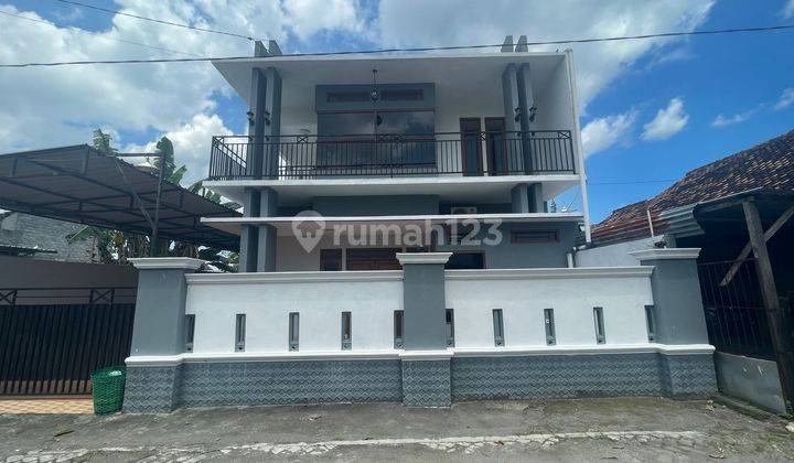 Dijual Rumah Mewah Sistem Pencahayaan Dan Sirkulasi Udara Bagus di Yogyakarta  1