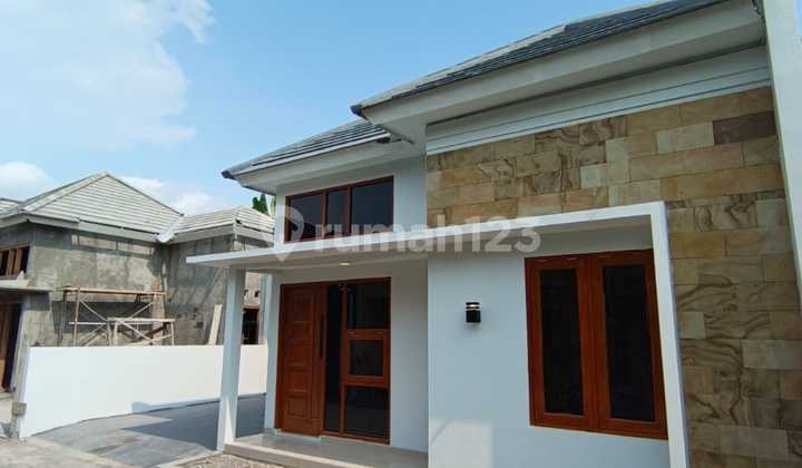 Rumah Cantik Modern Kekinian 3 Unit Dalam Mini Cluster Dekat Kasongan di Yogyakarta