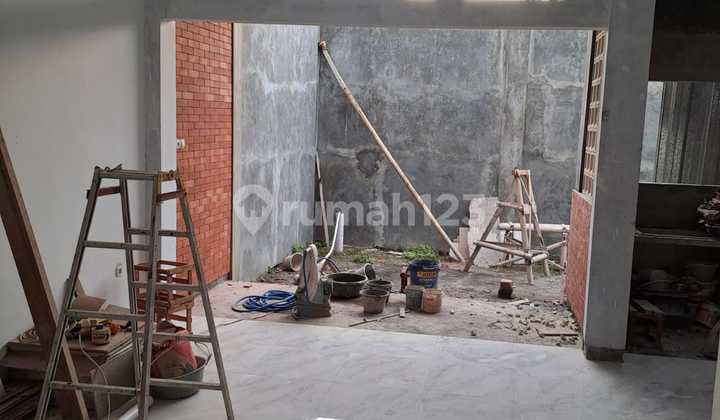 Minimalist House with Rice Field View, Spacious Land, Roadside in Sewon Near Campus Contents in Yogyakarta Minimalist House with Rice Field View, Spacious Land, Roadside in Sewon Near Campus Contents in Yogyakarta