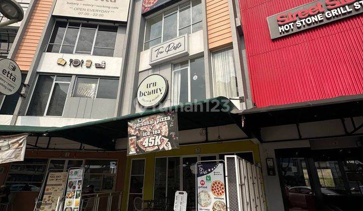 Ruko Hadap Jalan Boulevard Dekat St. John Gading Serpong 1