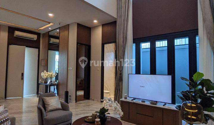 Rumah Mewah Konsep American Classic di Gading Serpong 5