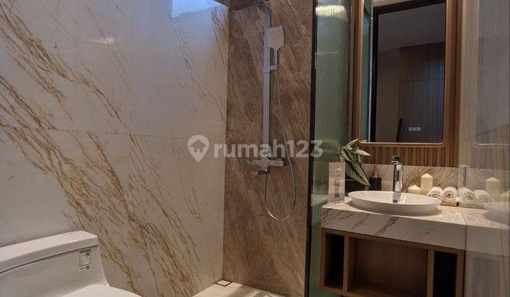 Rumah Mewah Konsep American Classic di Gading Serpong 7