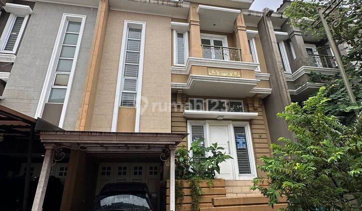 Rumah Rapih Harus Segera Terjual 8 X 10 di Karelia Vilage 1