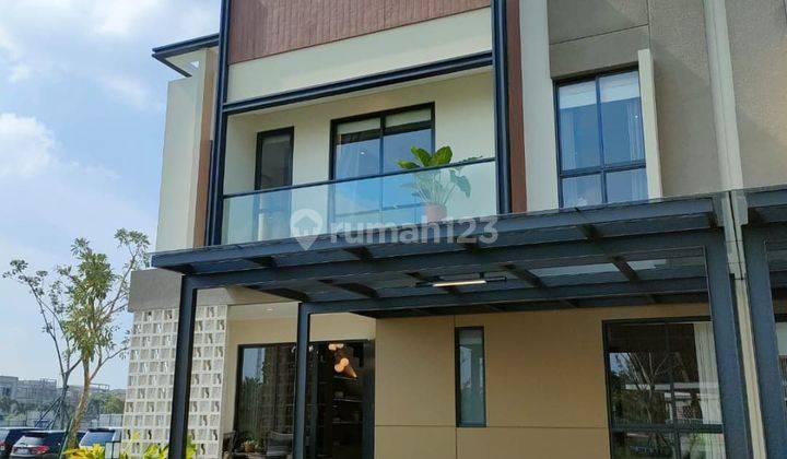 Rumah 4+1 kamar tidur di gading serpong 1