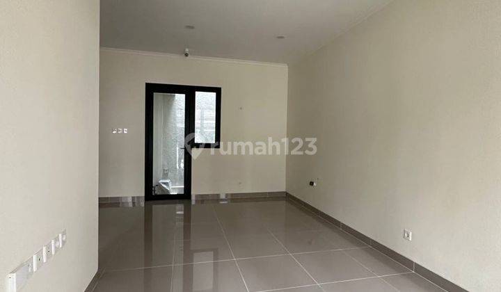 Rumah 2 Lantai Gading Serpong Harus Laku Minggu Ini 2