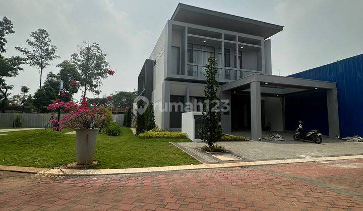 Rumah Modern Tropis Lebar 12 di Gading Serpong 2