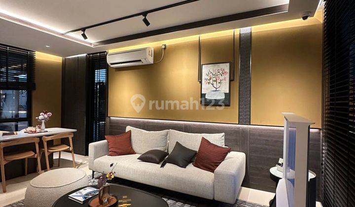 Rumah 2 Lantai Rapih 3 Kamar Tidur Dekat Uph 2