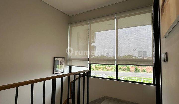 Rumah 2 Lantai Modern di Alam Sutera 2