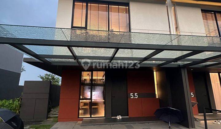 Rumah 2 Lantai Rapih 3 Kamar Tidur Dekat Uph 1