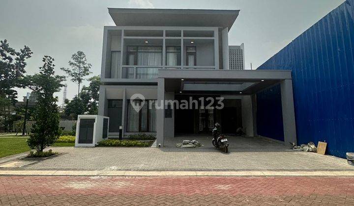 Rumah Modern Tropis Lebar 12 di Gading Serpong 1