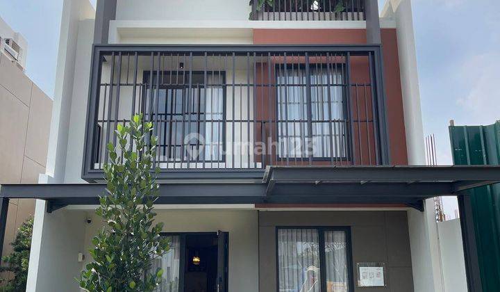 Rumah 3 Lantai Jual Cepat Tanpa Furnish By Summarecon Serpong 1