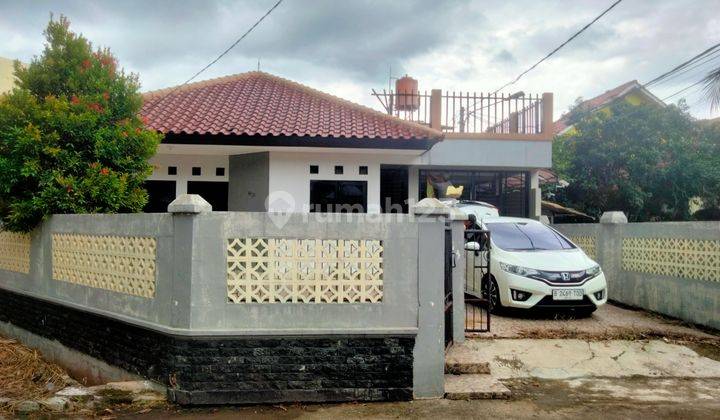 tampak depan rumah cantik siap huni di